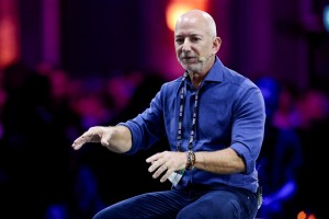 Jeff Bezos trở lại sân chơi công nghệ: đầu tư vào thứ ai cũng đoán ra, chưa gì đã huy động đươc 6,2 tỷ USD