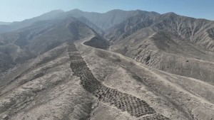 Bí mật về 5.200 chiếc hố trên dãy Andes dần hé lộ
