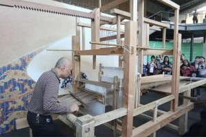 Lịch sử thay đổi, chiếc máy tính đầu tiên có thể là khung cửi ở Trung Quốc