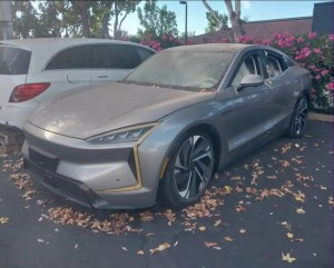 Từng tuyên bố "kết liễu" Tesla, siêu xe Trung Quốc 1.000 mã lực giờ bị vứt xó, chỉ còn là đống sắt vụn vô chủ tại Mỹ