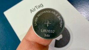Sai lầm tai hại khi thay thế pin dùng một lần bằng pin sạc cho Apple AirTag: Tưởng tiết kiệm hóa ra phá hỏng thiết bị