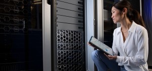 Dell tung loạt công nghệ mới cho trung tâm dữ liệu AI: Có cả server “1 máy thay 13 máy”, lưu trữ 5,8 petabyte trong thân máy 3U