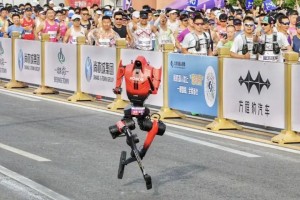 Vì sao chân của robot hình người hầu như đều được làm dạng “tấm phẳng”?