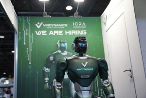 VinDynamics lần đầu ra mắt robot hình người tại hai sự kiện công nghệ hàng đầu thế giới