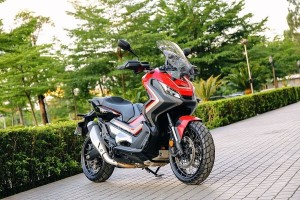 Vì sao xe tay ga cùng dung tích động cơ luôn đắt hơn xe côn tay?