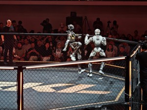 Rợn người màn MMA của robot hình người: Bị đá đứt đầu vẫn lội ngược dòng hạ gục đối thủ, Chân Tử Đan cũng phải giật mình