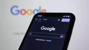 Google âm thầm thay đổi chính sách: Ảnh, video và tệp bạn tải lên để tìm kiếm giờ có thể được dùng huấn luyện AI