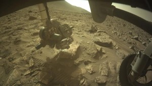 Xe tự hành của NASA tìm thấy hợp chất hóa học hữu cơ phức tạp nhất từng được phát hiện trên Sao Hỏa
