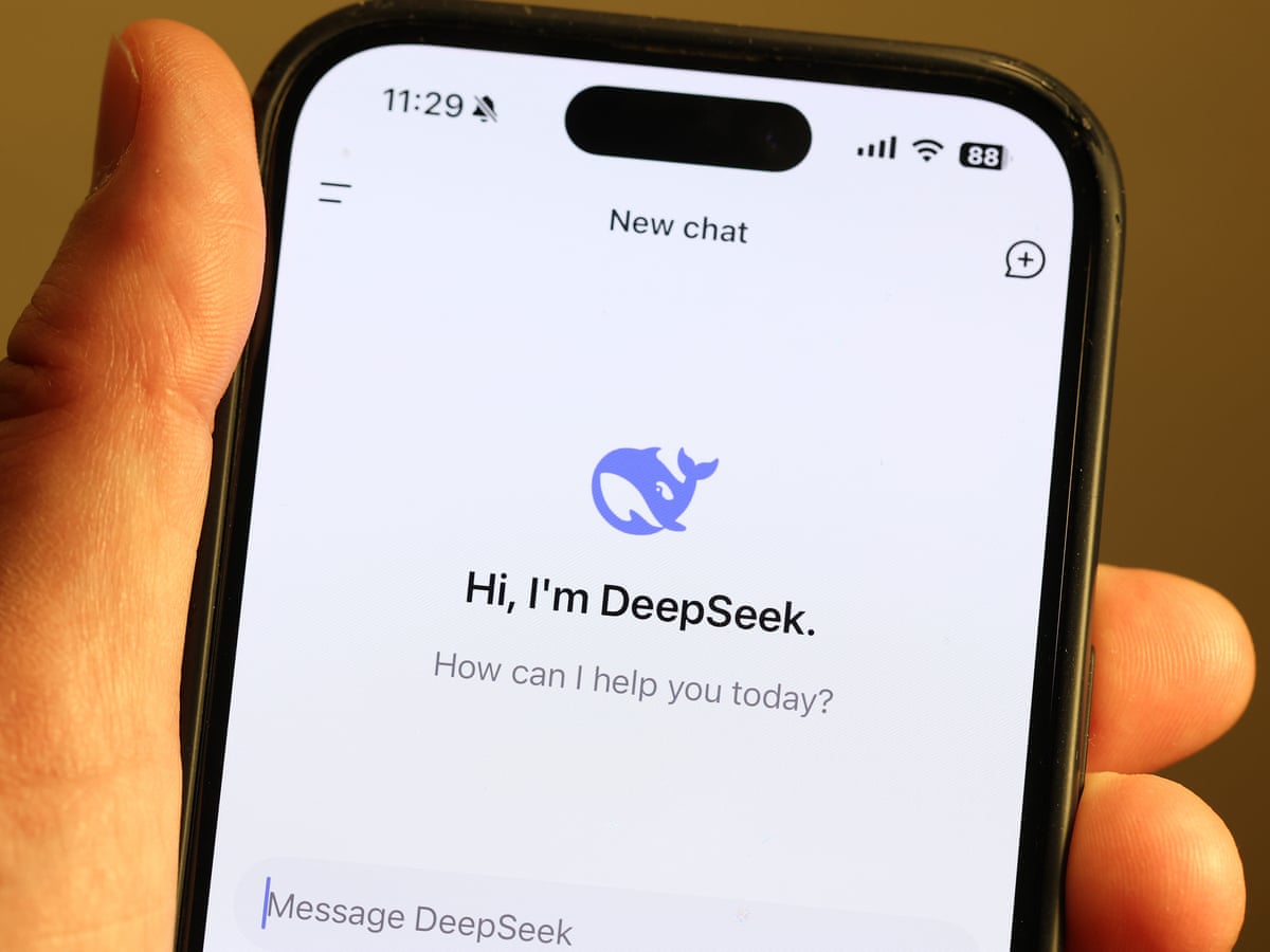 Nhà nghiên cứu DeepSeek cảnh báo: AI sẽ xóa sổ hầu hết việc làm trong 10 năm tới - Ảnh 2.