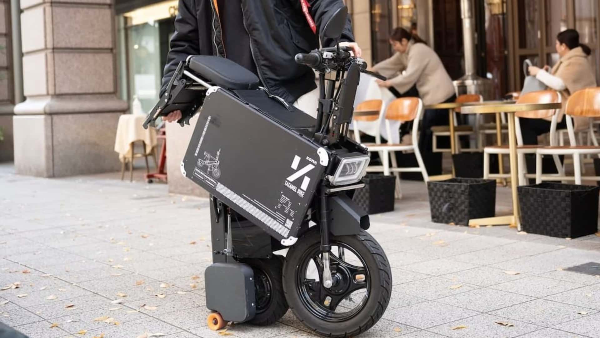 Chiếc xe máy điện gấp gọn như vali đang gây sốt: Nhỏ mà có võ- Ảnh 2.