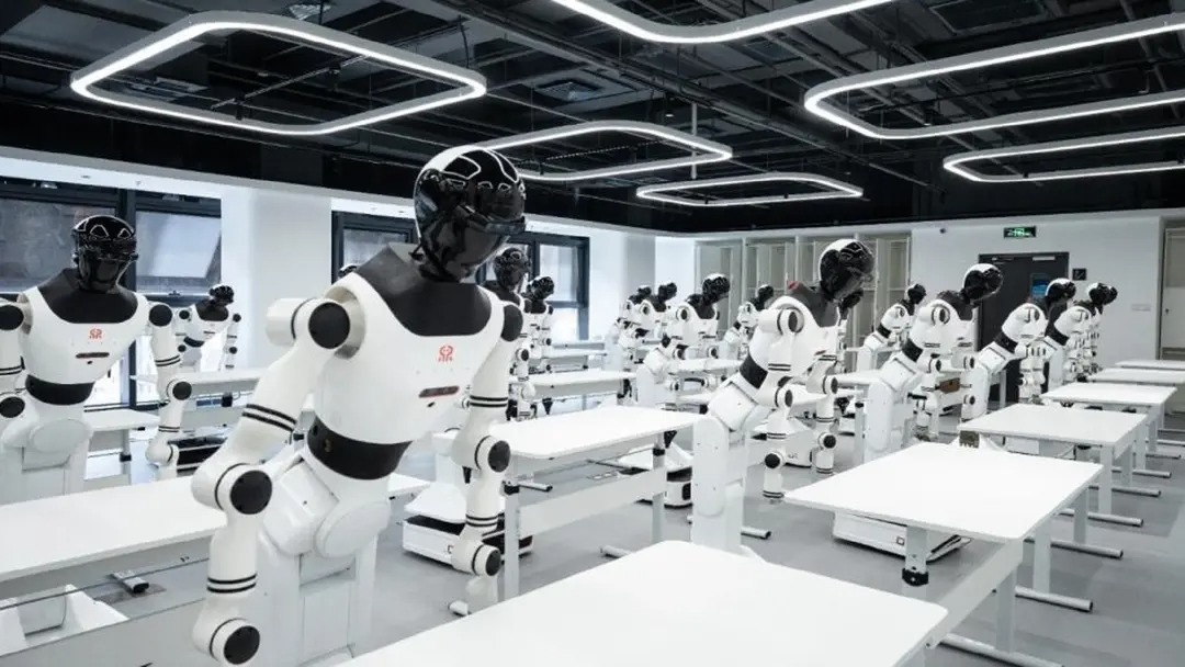 Trung Quốc mở trường đào tạo robot để chuẩn bị cho người máy hình người tham gia 'thị trường lao động'- Ảnh 2.