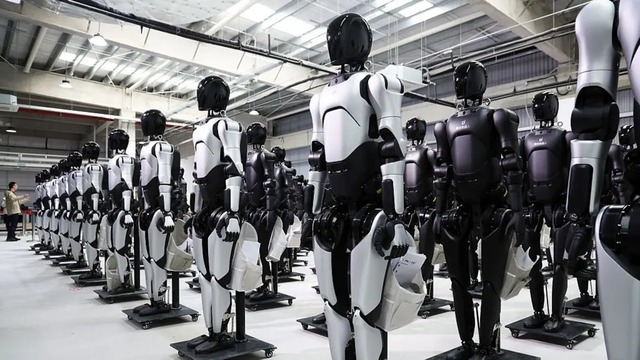 Trung Quốc ra mắt dịch vụ cho thuê robot hình người để làm việc, kể cả ma chay cưới hỏi... - Ảnh 3.
