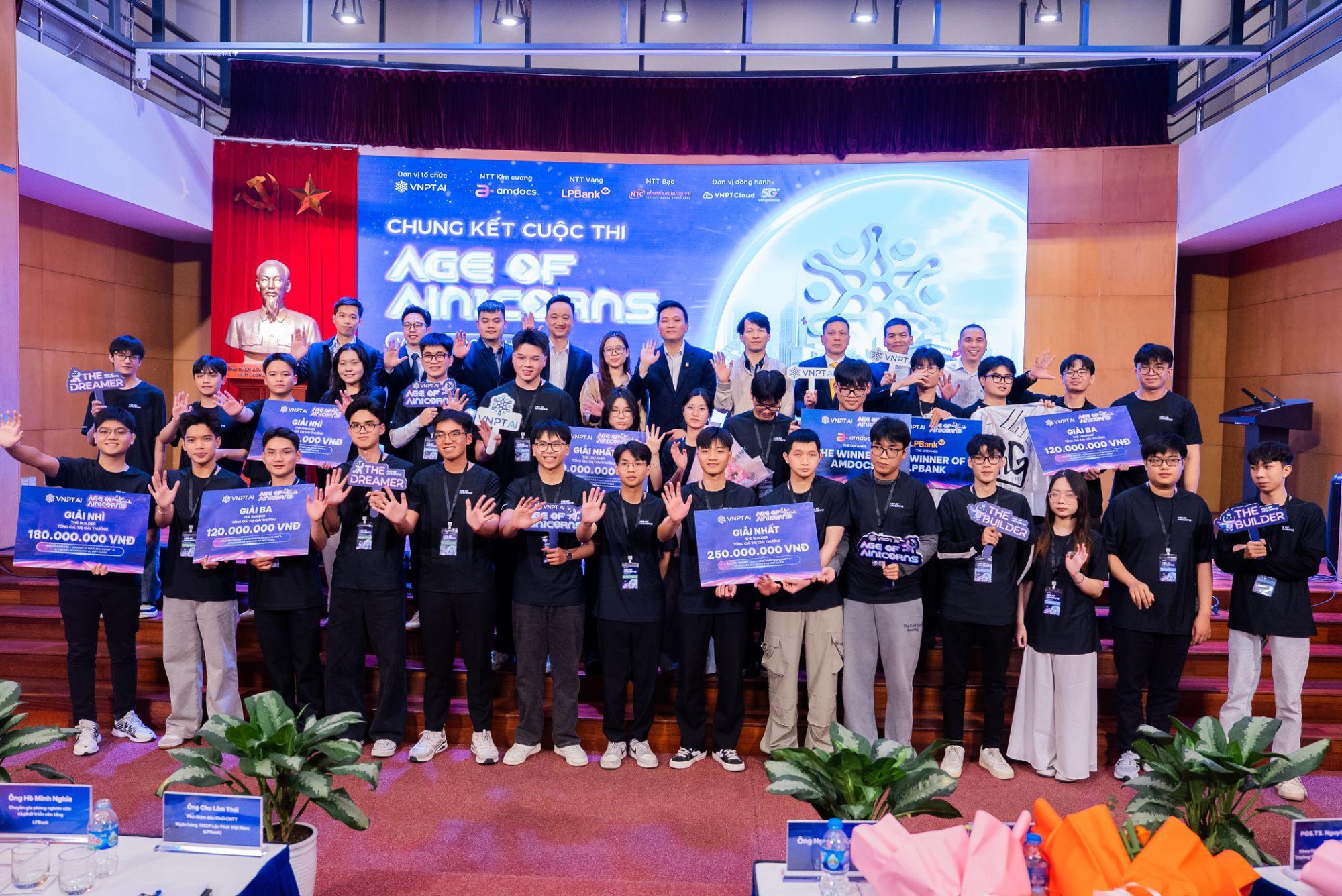 Hackathon AI tỷ đồng là bệ phóng cho cộng đồng phát triển AI Việt Nam - Ảnh 1.