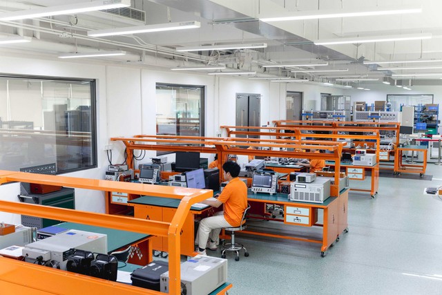 HQT Logistics đưa giải pháp bộ sạc gần hơn với hạ tầng năng lượng trong nước - Ảnh 3. HQT Logistics đưa giải pháp bộ sạc gần hơn với hạ tầng năng lượng trong nước - Ảnh 3.