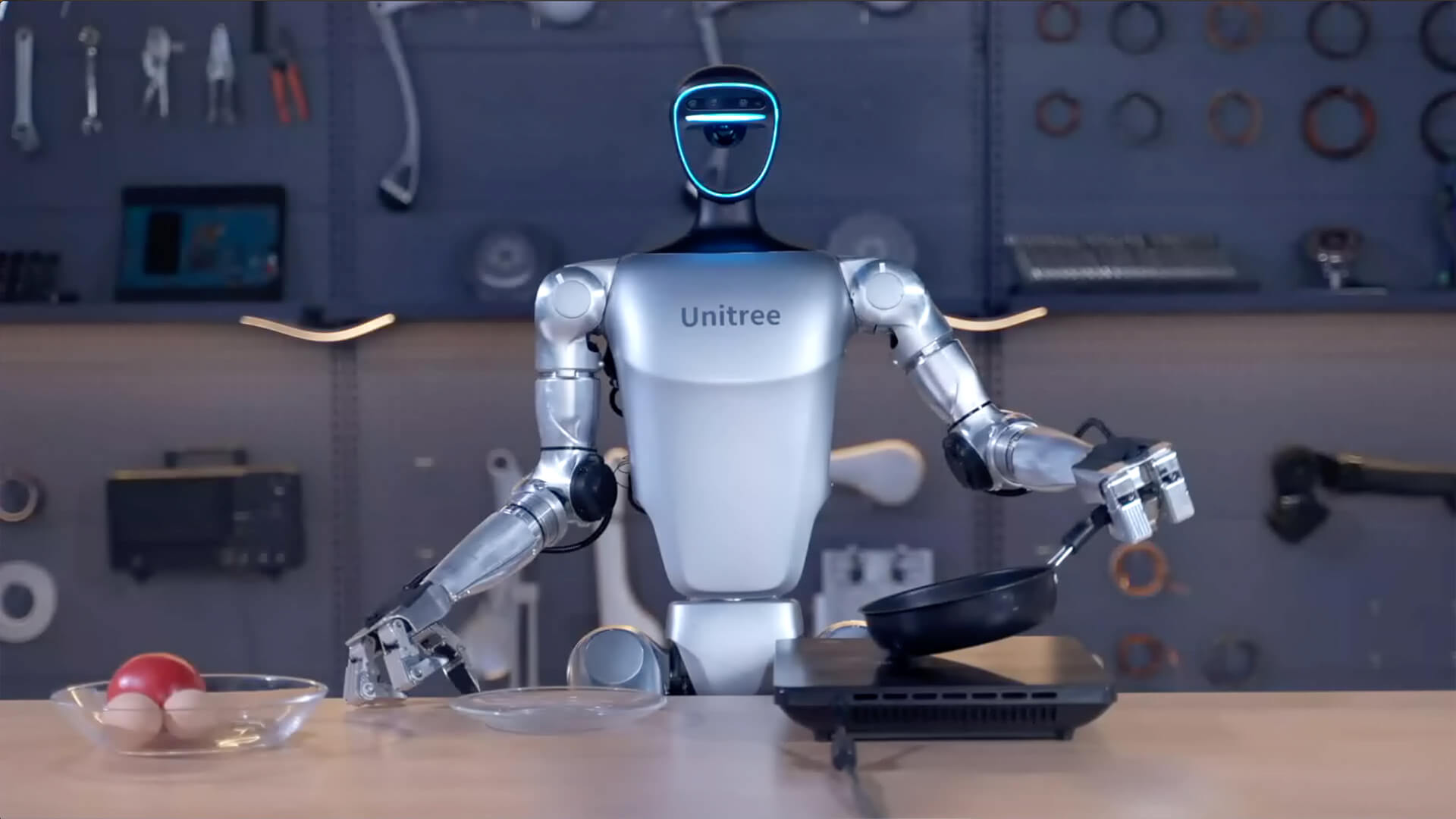 Chỉ cần một lỗ hổng bảo mật và một câu lệnh giọng nói, robot sẽ bị hack và tự lây nhiễm virus cho 'đồng loại' ngay cả khi không có internet- Ảnh 1.