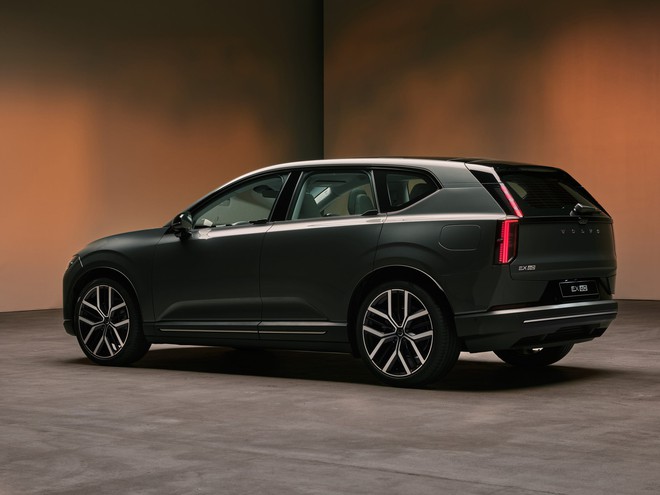 Volvo EX60 ra mắt: Xe điện tích hợp google gemini đầu tiên thế giới vận hành 810 km một lần sạc - Ảnh 4.