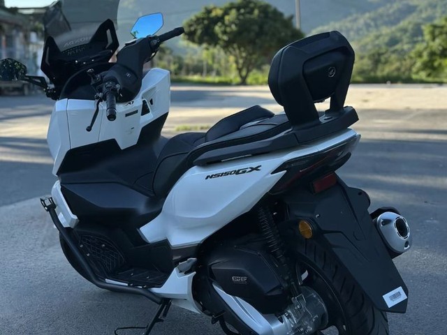 Mẫu xe tay ga của nhà Honda được coi là "kẻ hủy diệt" phân khúc xe ga địa hình nhập môn với trang bị vượt tầm giá - Ảnh 1.