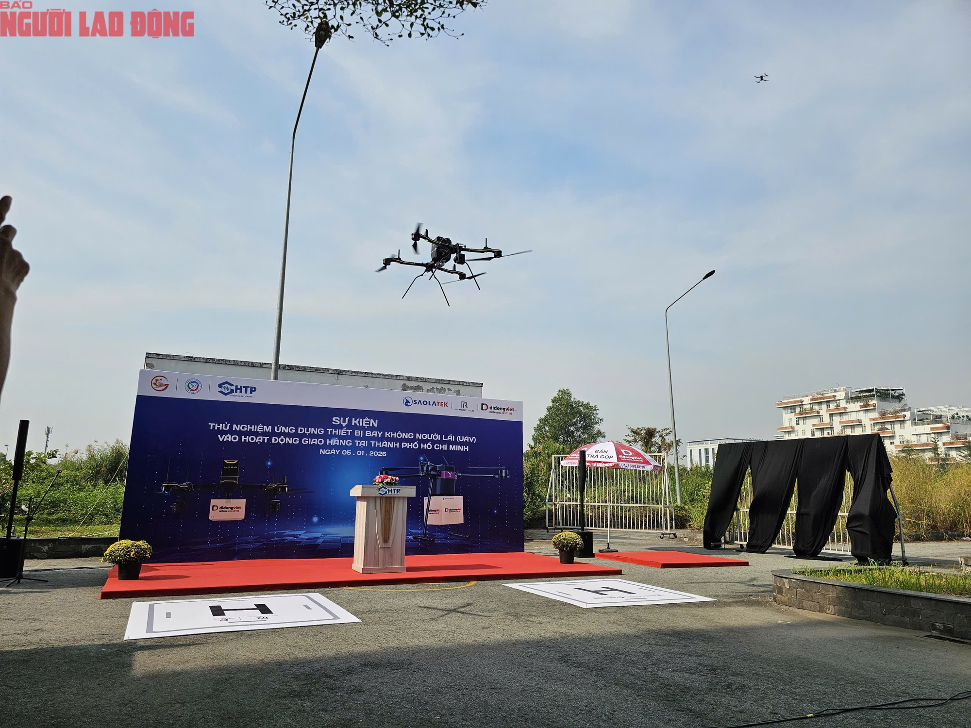 Chính thức thử nghiệm giao hàng bằng drone tại TPHCM - Ảnh 2.