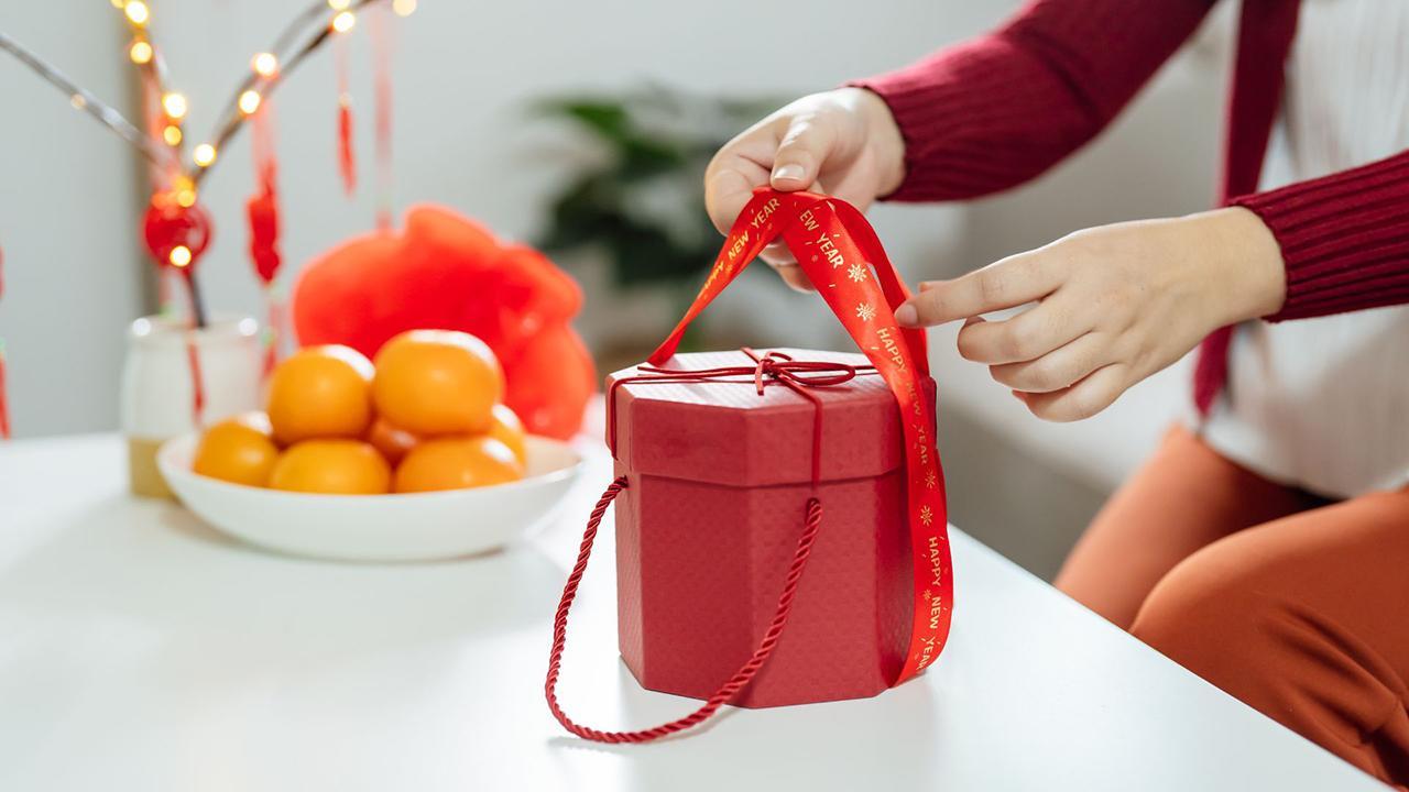 Dạo một vòng xem giới trẻ thường làm gì trong những ngày trước Tết - Ảnh 2.
