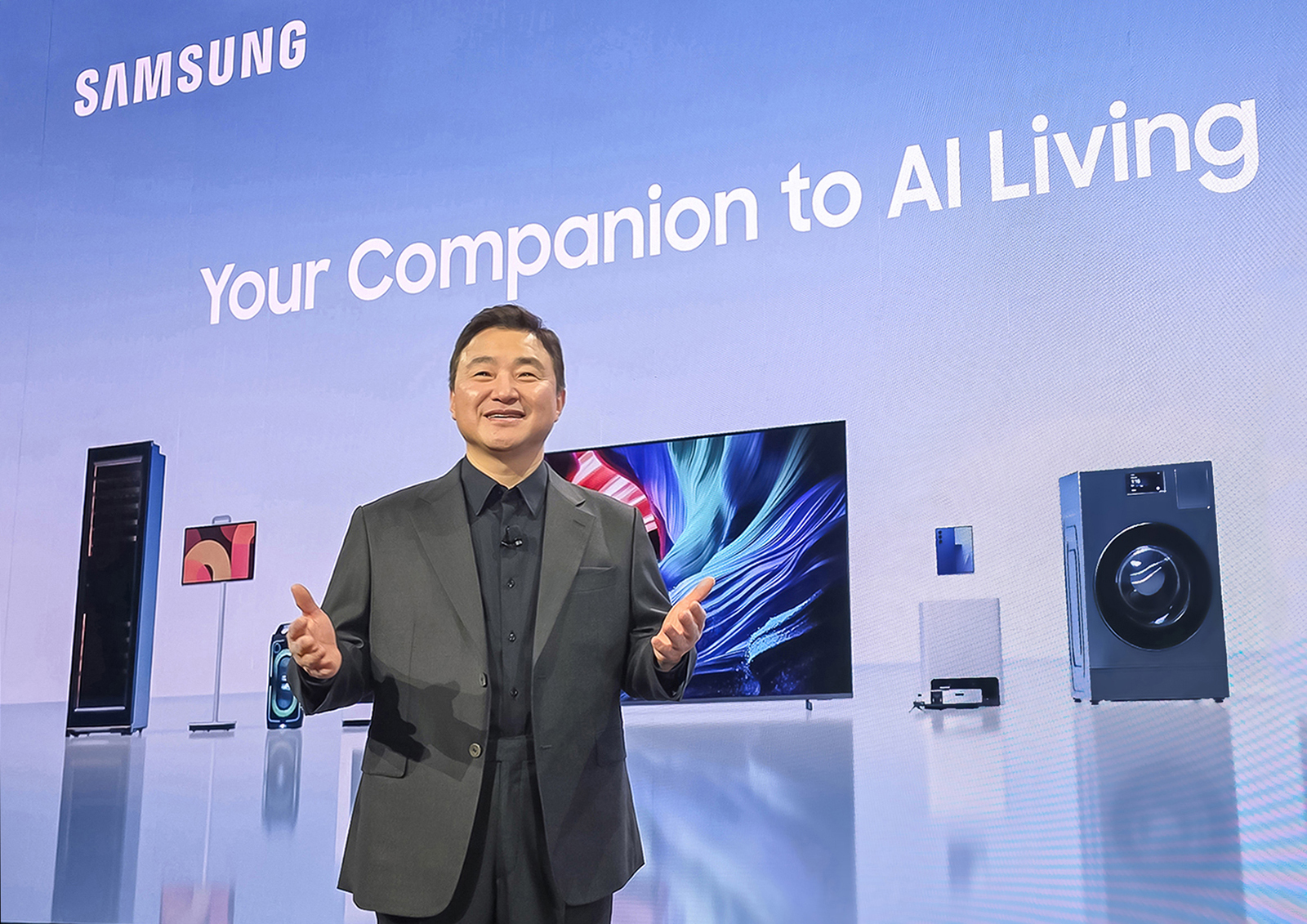 Samsung mở màn CES 2026 với TV Micro RGB 115 inch giá gần 800 triệu, loa không dây, máy chiếu bỏ túi và AI phủ khắp toàn dải sản phẩm- Ảnh 7.