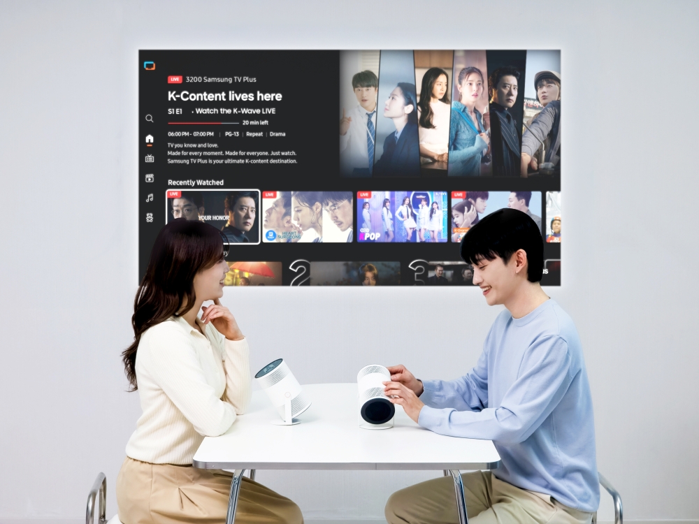 Samsung mở màn CES 2026 với TV Micro RGB 115 inch giá gần 800 triệu, loa không dây, máy chiếu bỏ túi và AI phủ khắp toàn dải sản phẩm- Ảnh 5.