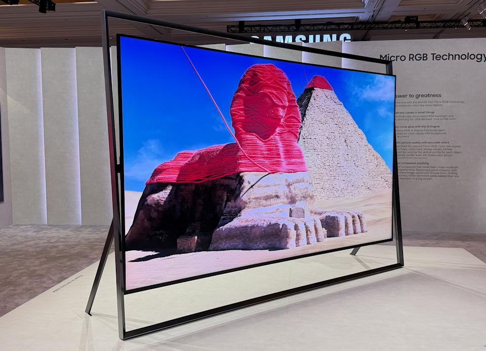 Samsung mở màn CES 2026 với TV Micro RGB 115 inch giá gần 800 triệu, loa không dây, máy chiếu bỏ túi và AI phủ khắp toàn dải sản phẩm- Ảnh 2.
