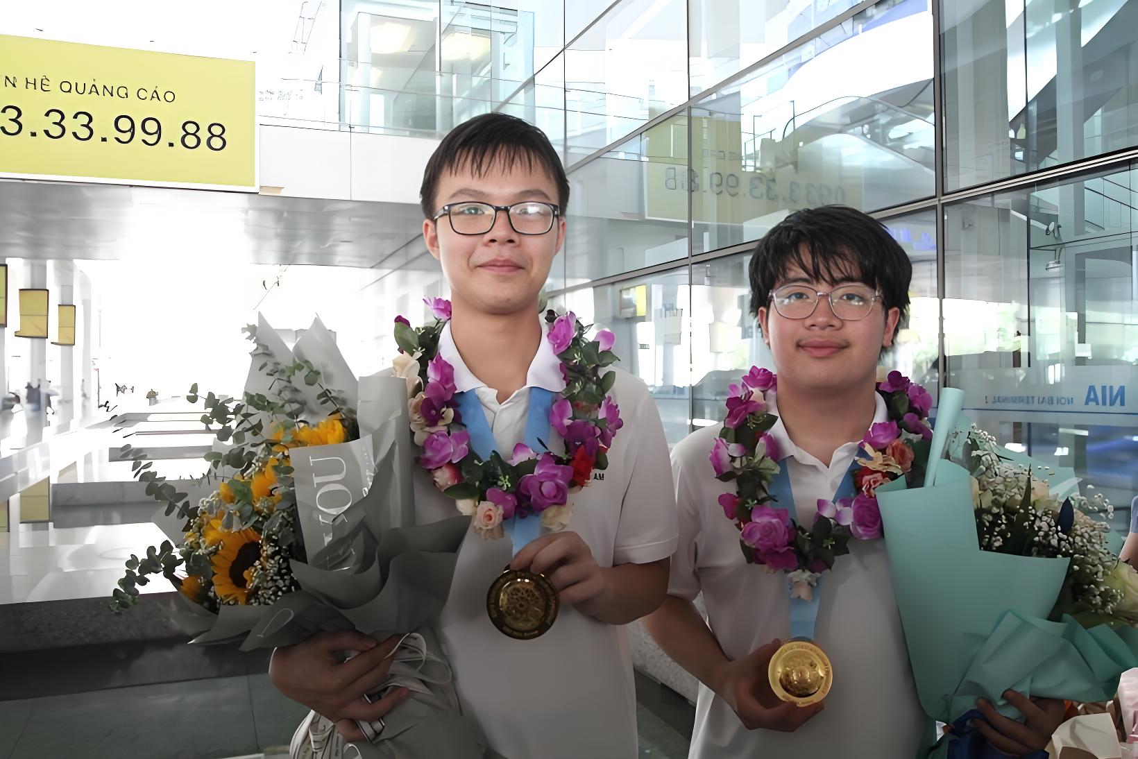 Sự thật về chiếc huy chương vàng: Có bao nhiêu vàng thật bên trong phần thưởng "vạn người mê" này?- Ảnh 1.