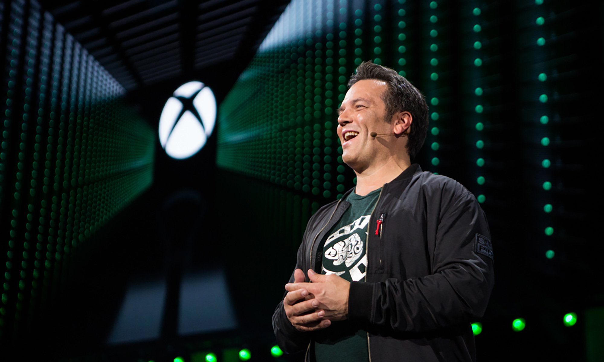 Phil Spencer chính thức nghỉ hưu sau 38 năm cống hiến, Microsoft bổ nhiệm một nữ tướng có thể "tất tay" cho AI- Ảnh 1.