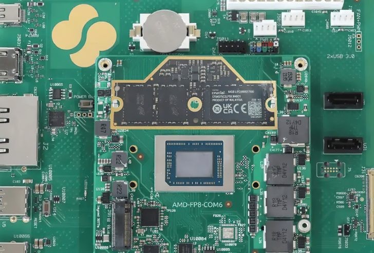 SolidRun ra mắt hệ thống AI biên dùng chip AMD Ryzen AI Embedded P100 và RAM LPCAMM2 - Ảnh 1.