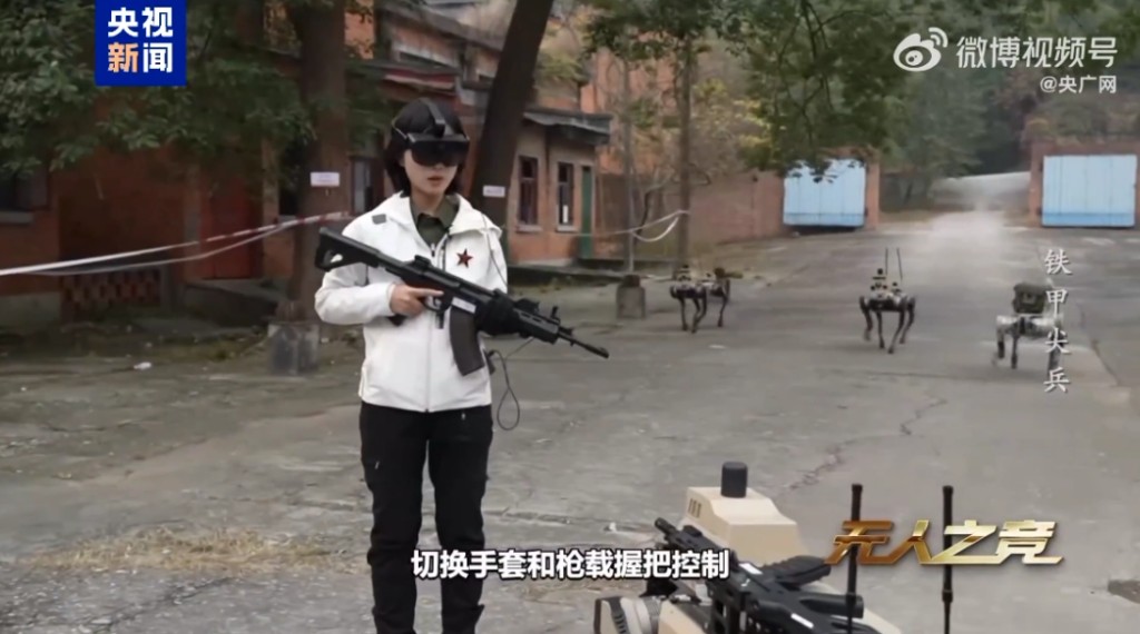 Trung Quốc trình diễn bầy robot chiến đấu tự động với tên lửa siêu nhỏ và AI phối hợp - Ảnh 3.