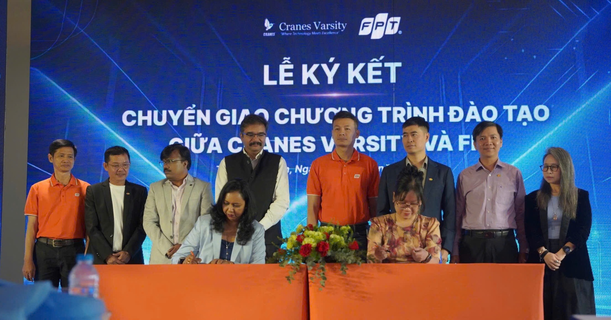 FPT bắt tay đối tác quốc tế đào tạo nhân lực cho các ngành mũi nhọn AI, bán dẫn, an ninh mạng và UAV- Ảnh 2.