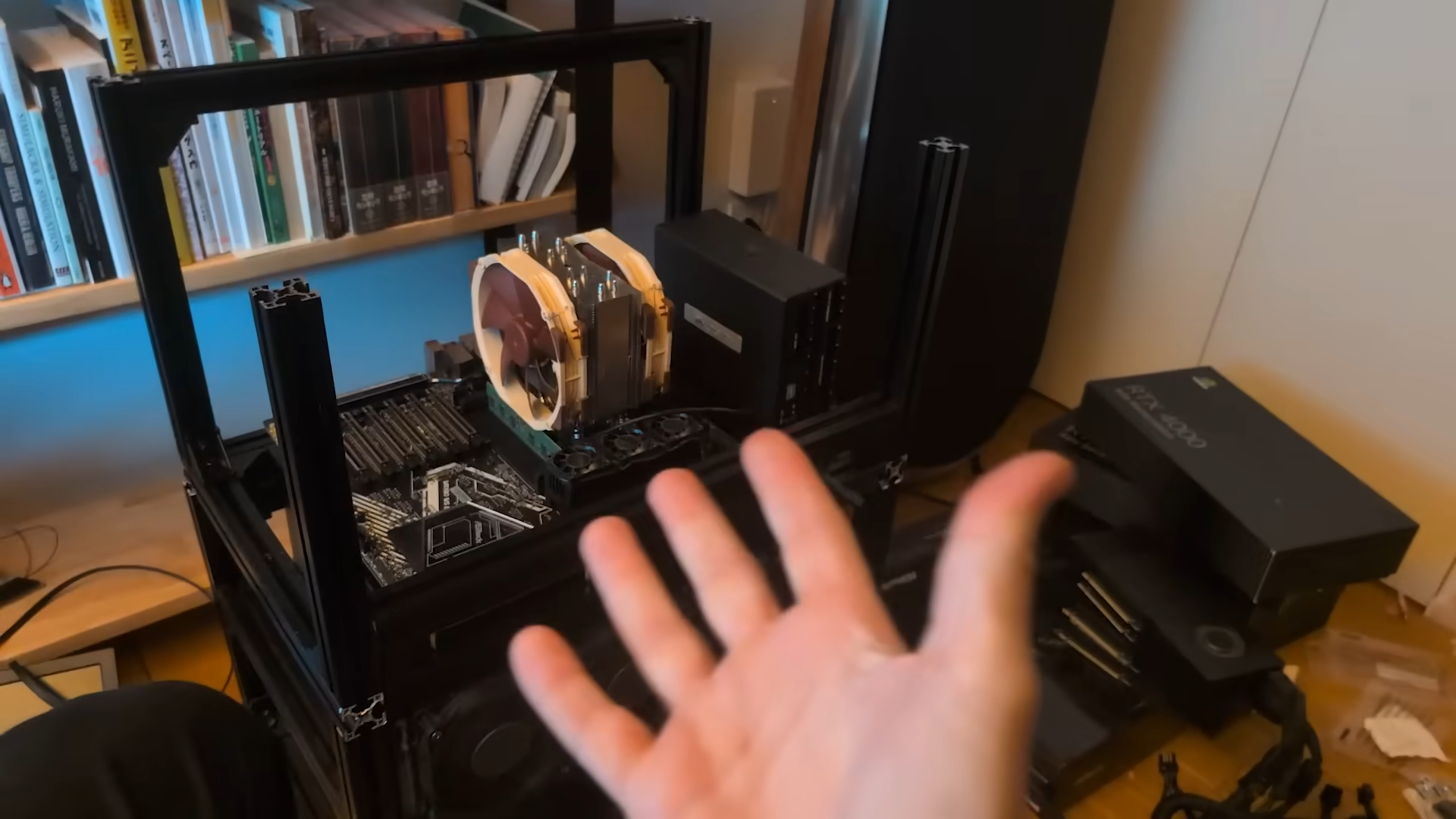 YouTuber PewDiePie tự train AI, tuyên bố vượt GPT-4 nhưng lại "quay xe" vì lý do ngớ ngẩn - Ảnh 2. YouTuber PewDiePie tự train AI, tuyên bố vượt GPT-4 nhưng lại "quay xe" vì lý do ngớ ngẩn - Ảnh 2.