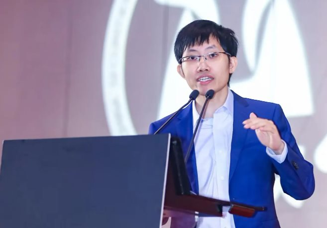 Sao chép trí tuệ nhân tạo của Mỹ, Trung Quốc ' bỏ túi' hàng tỷ USD, có founder thành tỷ phú AI chỉ sau 1 đêm - Ảnh 2.