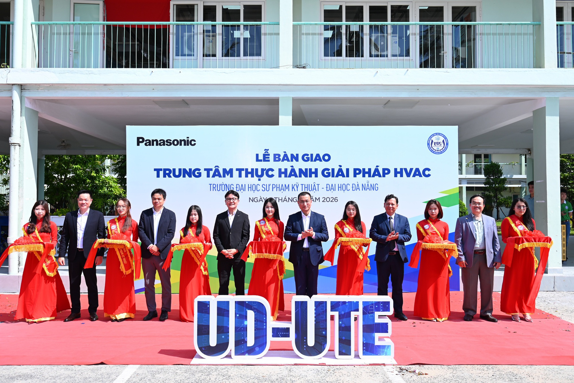 Panasonic mang hệ thống điều hòa thật vào trường học để đào tạo kỹ sư Việt Nam- Ảnh 1.
