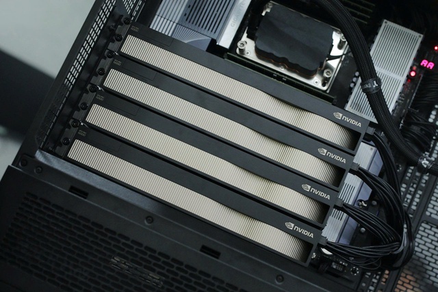 Cận cảnh 2 bộ PC chuyên AI giá 4 tỷ đồng của đại gia Việt: 8 GPU NVIDIA RTX PRO 6000 Blackwell, RAM 1TB, Ryzen Threadripper PRO 9985WX - Ảnh 2.