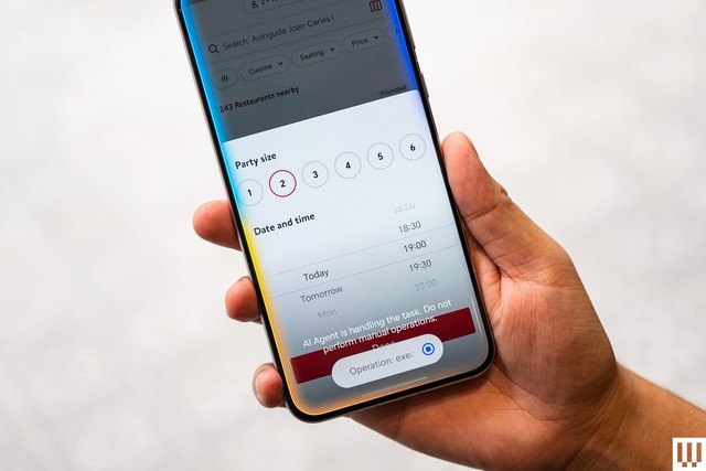 "Nửa tự động" - cụm từ mô tả đúng nhất AI agent trên điện thoại hiện nay - Ảnh 2.