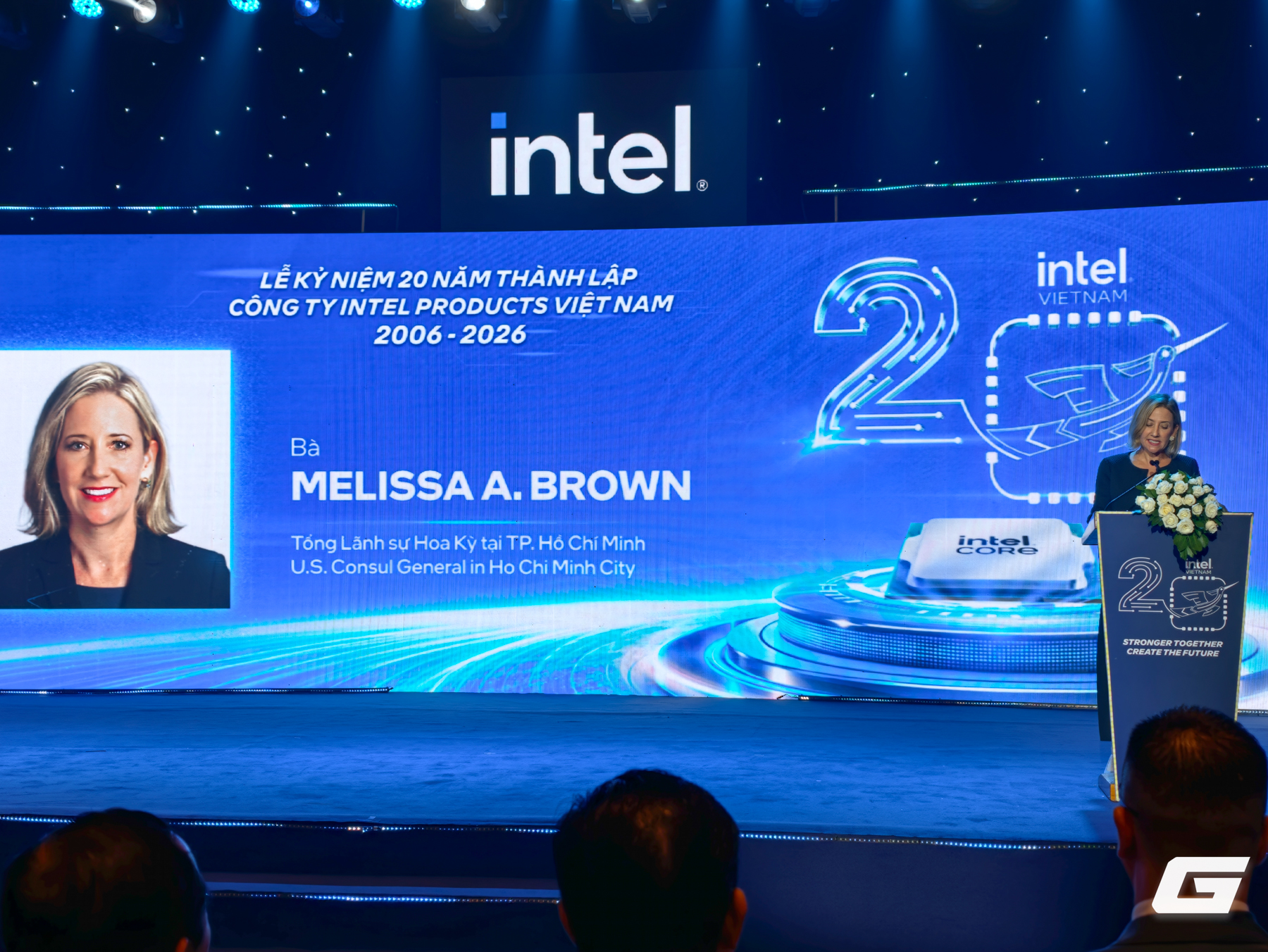 Tổng lãnh sự Mỹ tại TP.HCM nói về hành trình 20 năm Intel ở Việt Nam: “Nơi họ đến, họ đều góp sức xây dựng”- Ảnh 1.