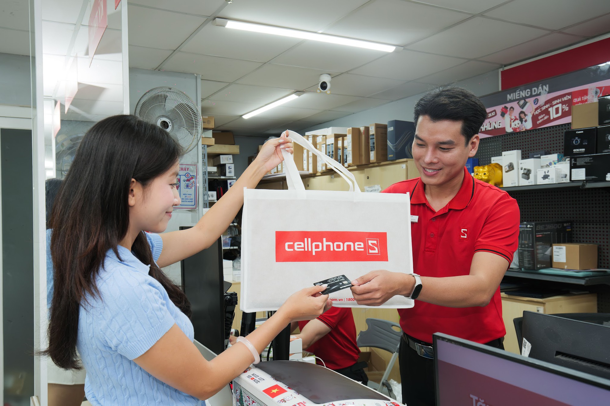 Đổi điểm THPT nhận voucher giảm 3 triệu, ưu đãi mùa nhập học tại CellphoneS - Ảnh 4.