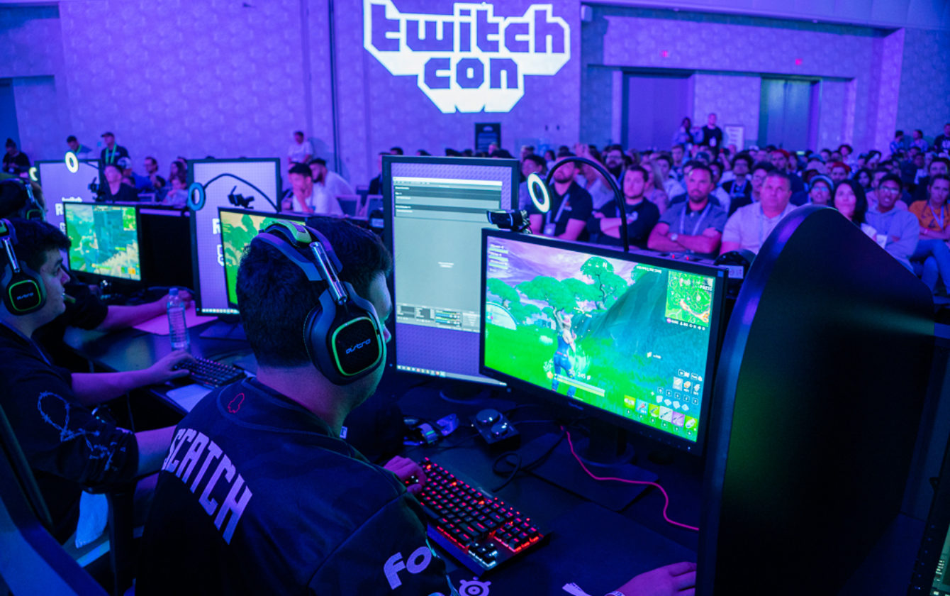 Đi bộ hơn 550 km đến sự kiện của Twitch, streamer chết lặng khi bị hủy vé ngay trước giờ G- Ảnh 2.