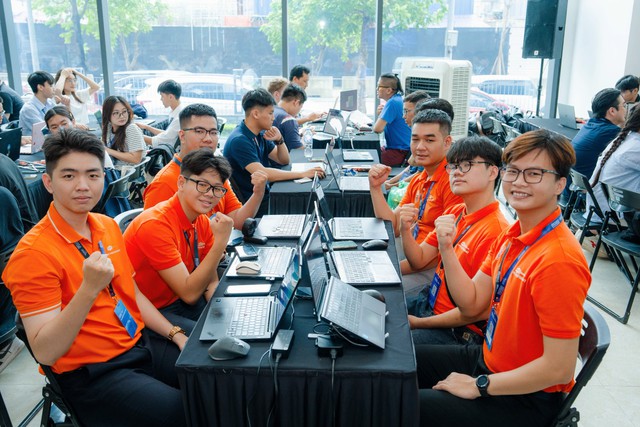 FPT mở hạ tầng AI Factory, tài trợ hơn 130 triệu đồng cho VAIC 2026 - Ảnh 2.